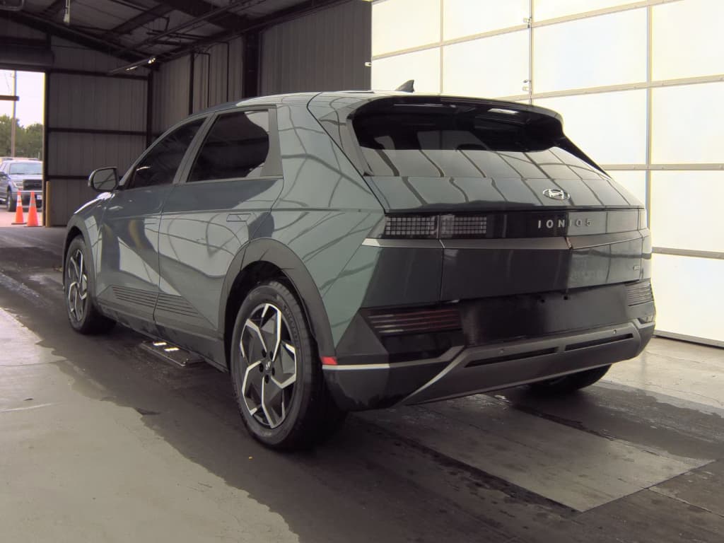 2024 Hyundai IONIQ 5 view 4