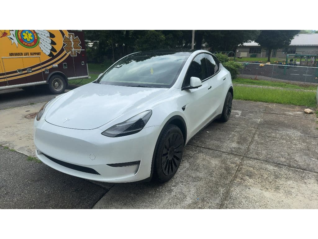 2024 Tesla Model Y