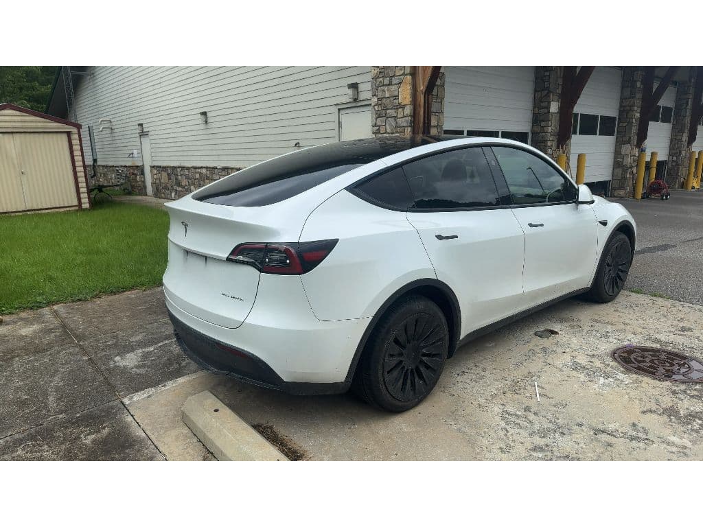 2024 Tesla Model Y view 3