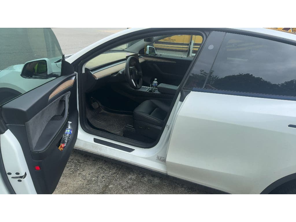 2024 Tesla Model Y view 5
