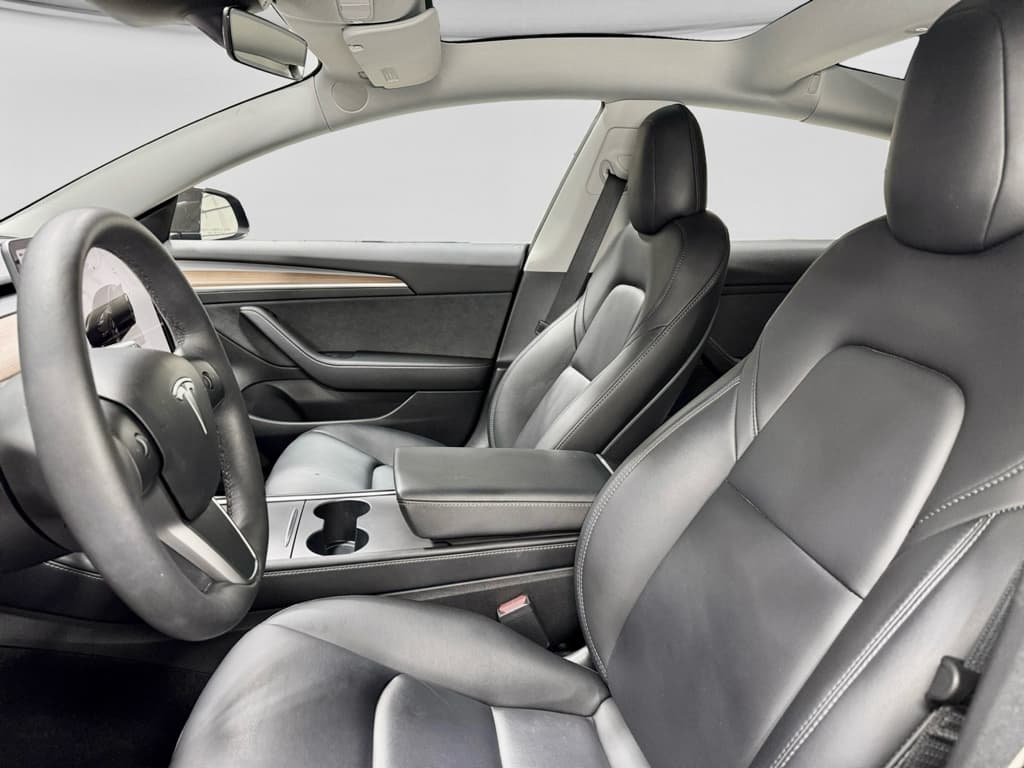 2022 Tesla Model 3 view 16