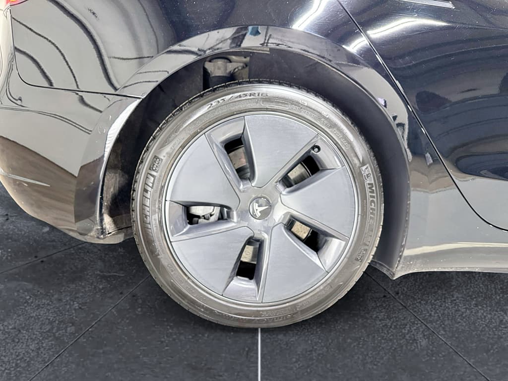 2022 Tesla Model 3 view 36