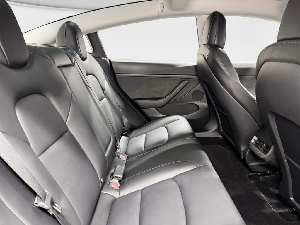 2022 Tesla Model 3 view 21