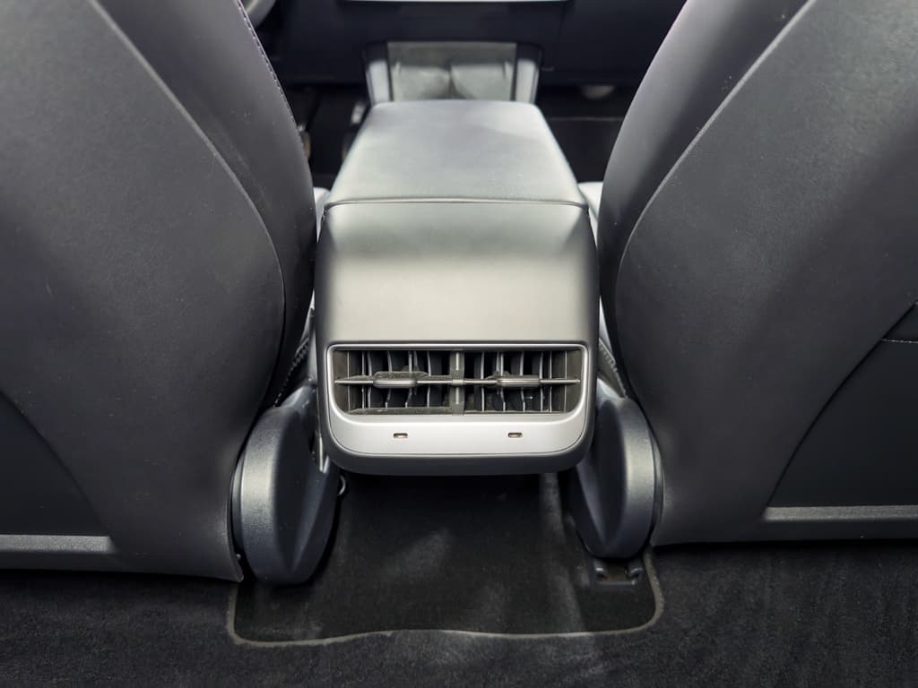 2022 Tesla Model 3 view 20