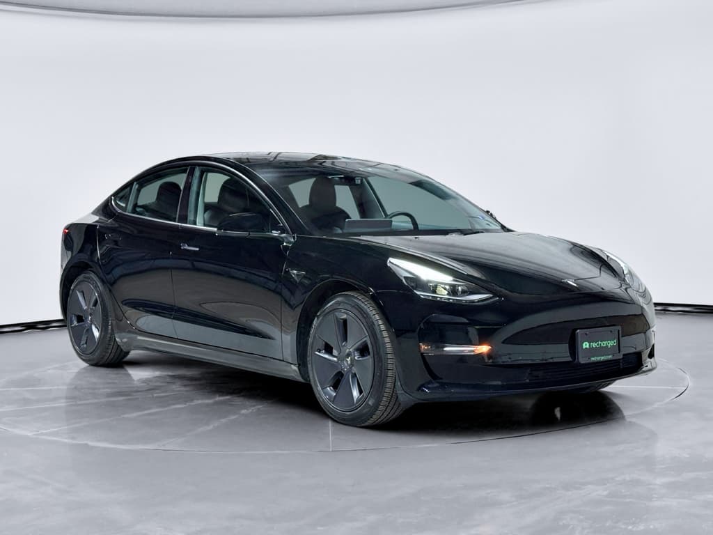 2022 Tesla Model 3 view 4
