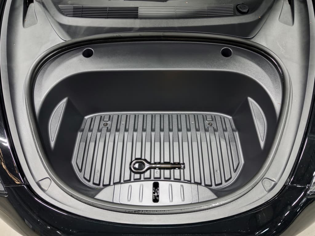 2022 Tesla Model 3 view 25