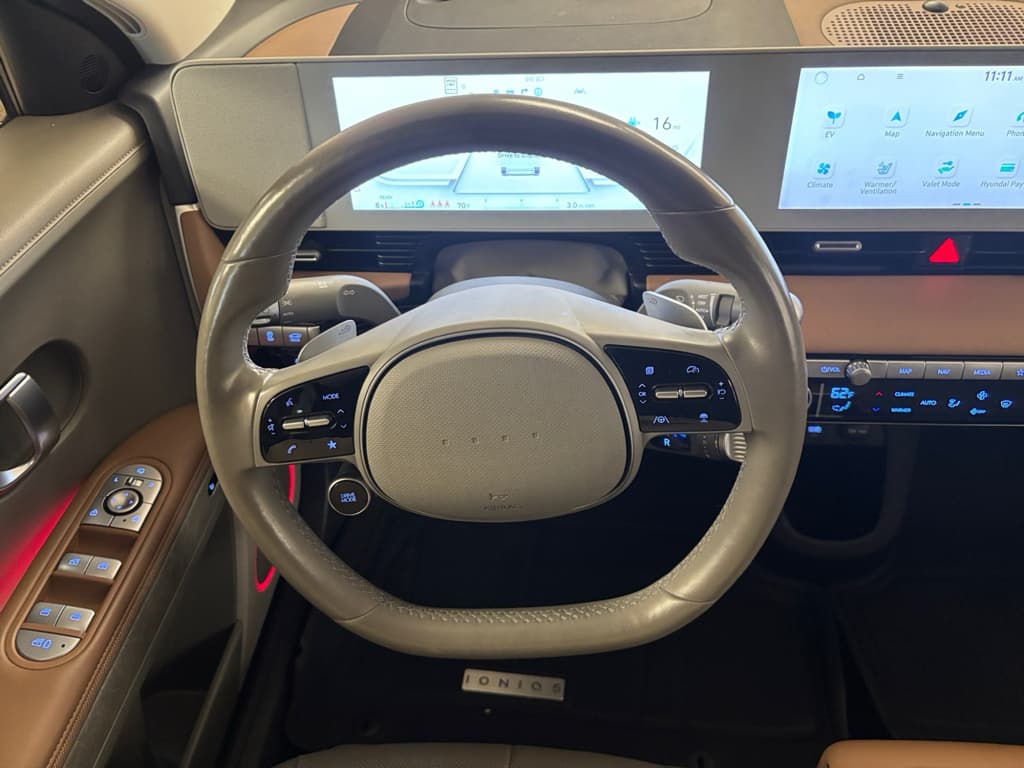 2024 Hyundai IONIQ 5 view 5