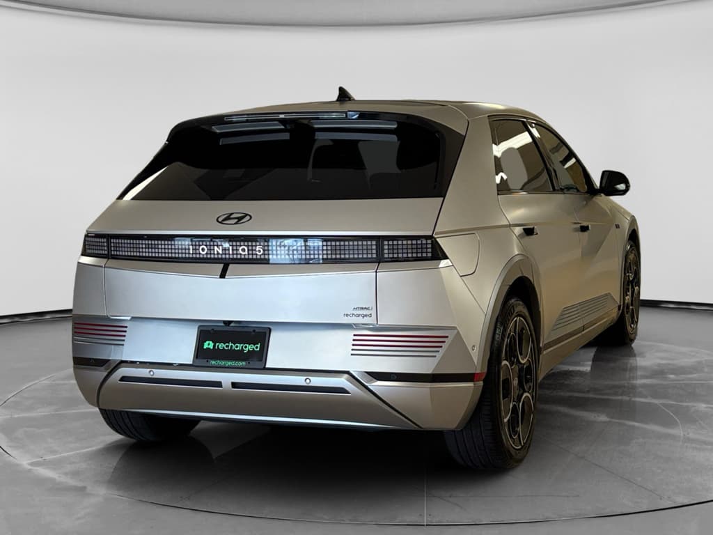 2024 Hyundai IONIQ 5 view 4