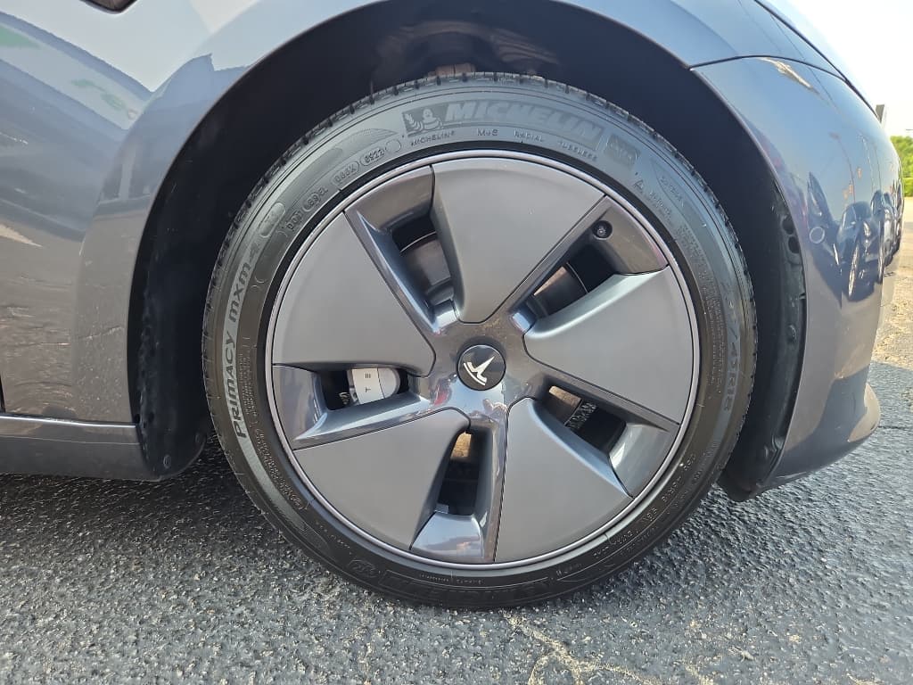 2022 Tesla Model 3 view 27
