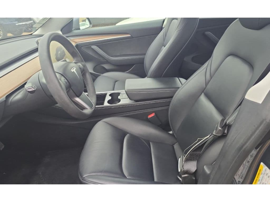 2022 Tesla Model 3 view 7
