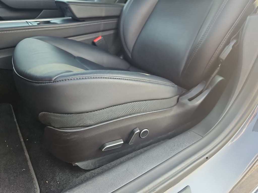 2022 Tesla Model 3 view 7