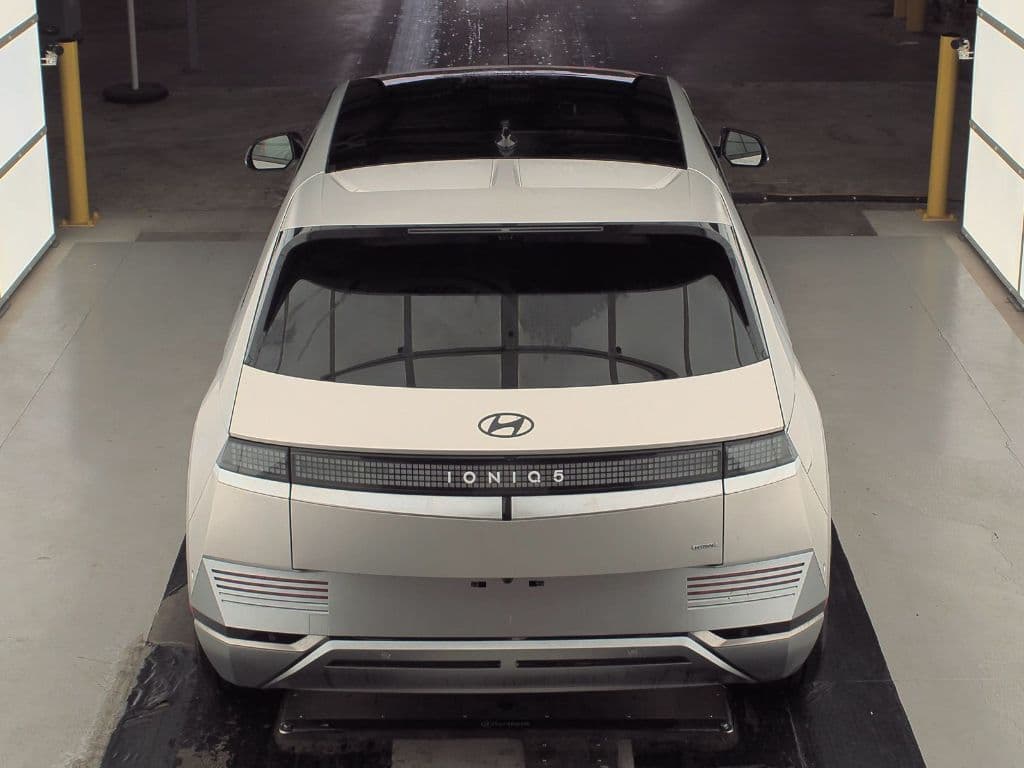2024 Hyundai IONIQ 5 view 5