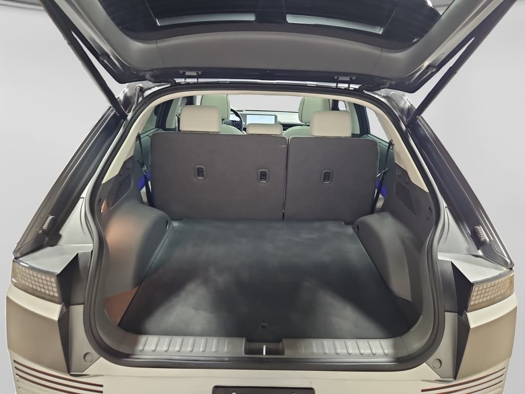 2024 Hyundai IONIQ 5 view 28