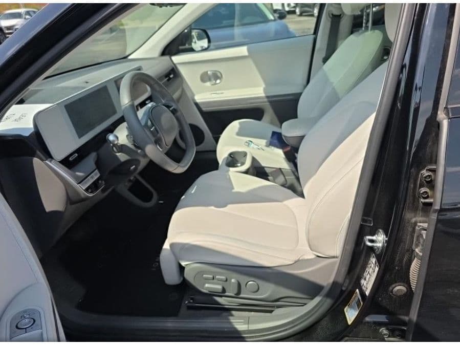 2024 Hyundai IONIQ 5 view 5