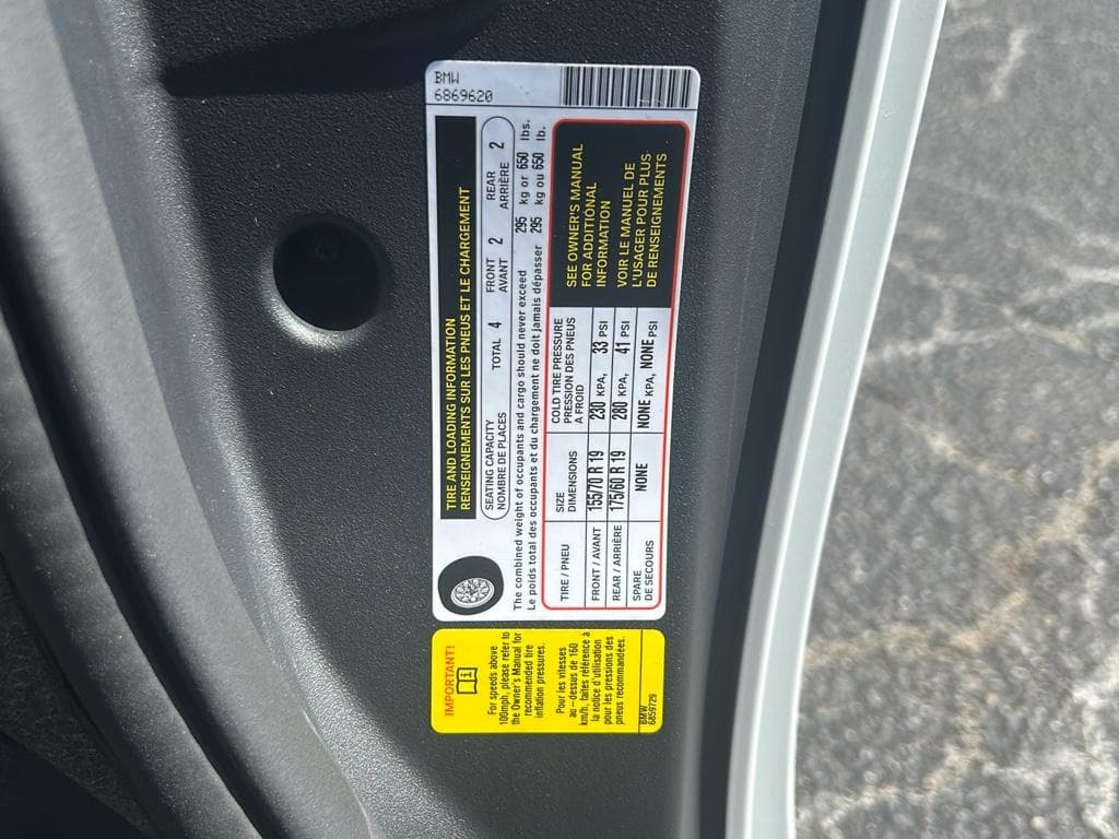 2015 BMW i3 view 19