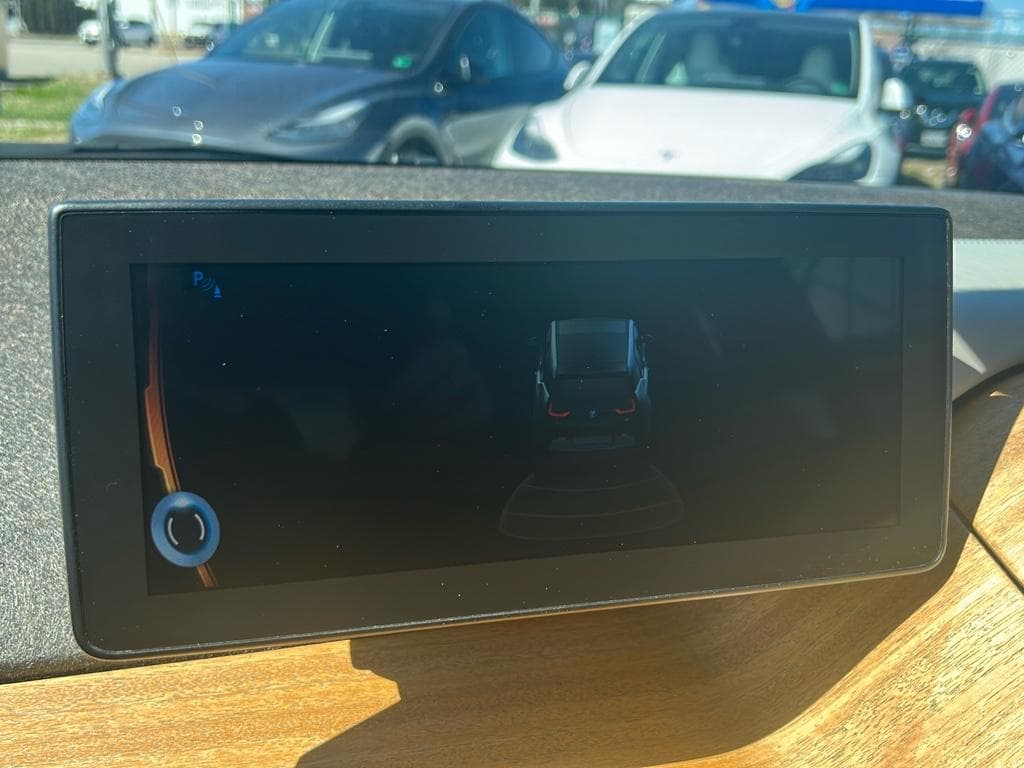 2015 BMW i3 view 9