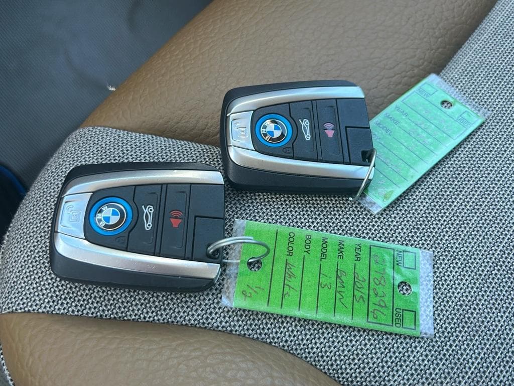 2015 BMW i3 view 15