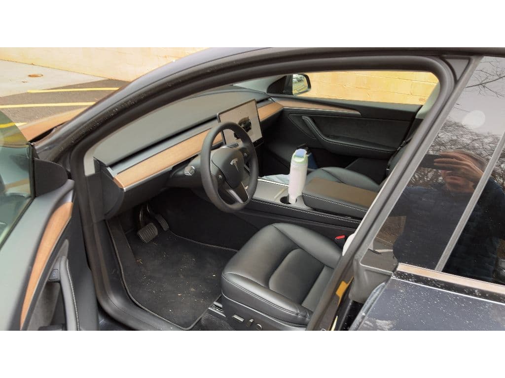 2024 Tesla Model Y view 5