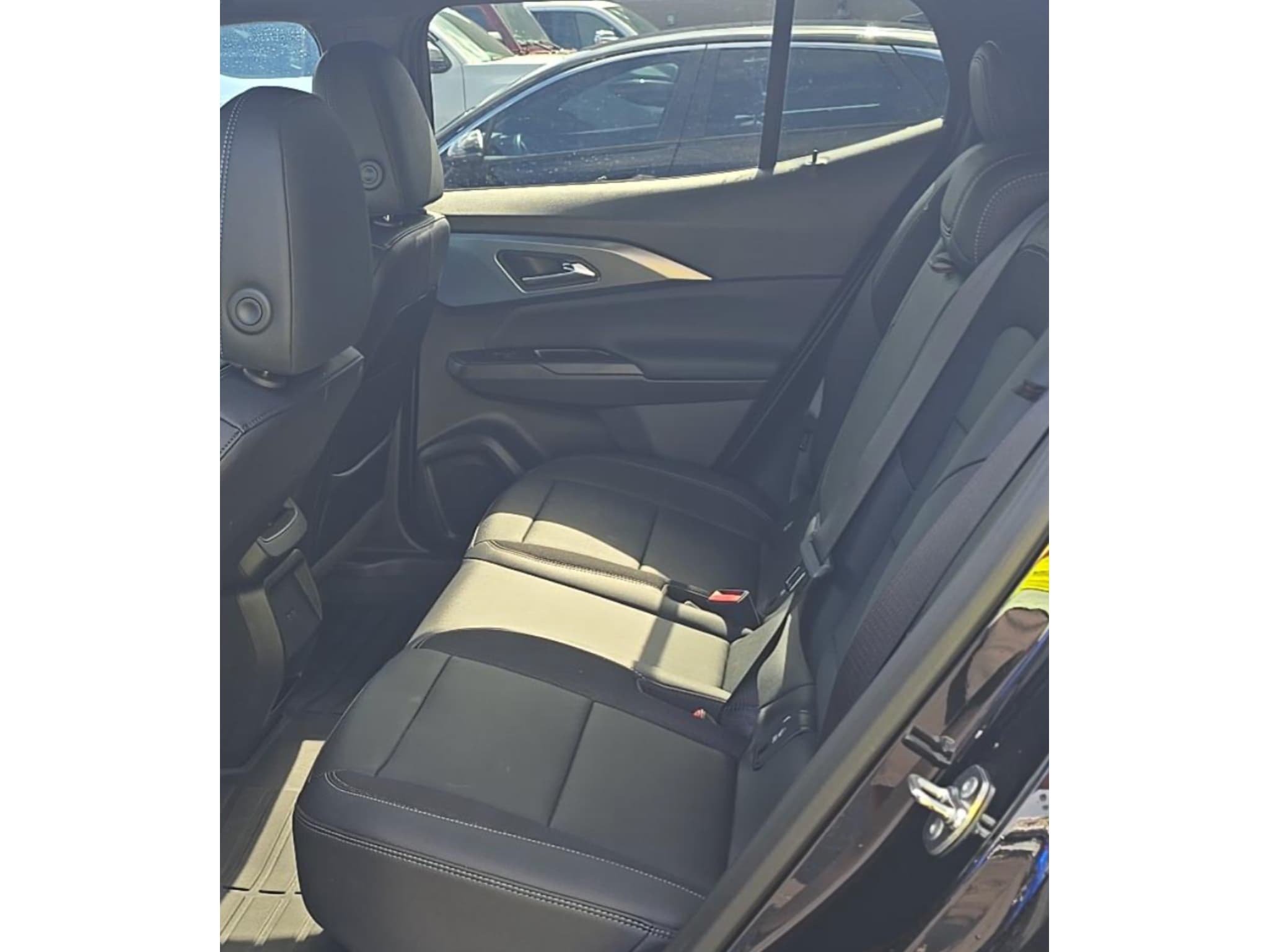 2024 Chevrolet Equinox EV view 6