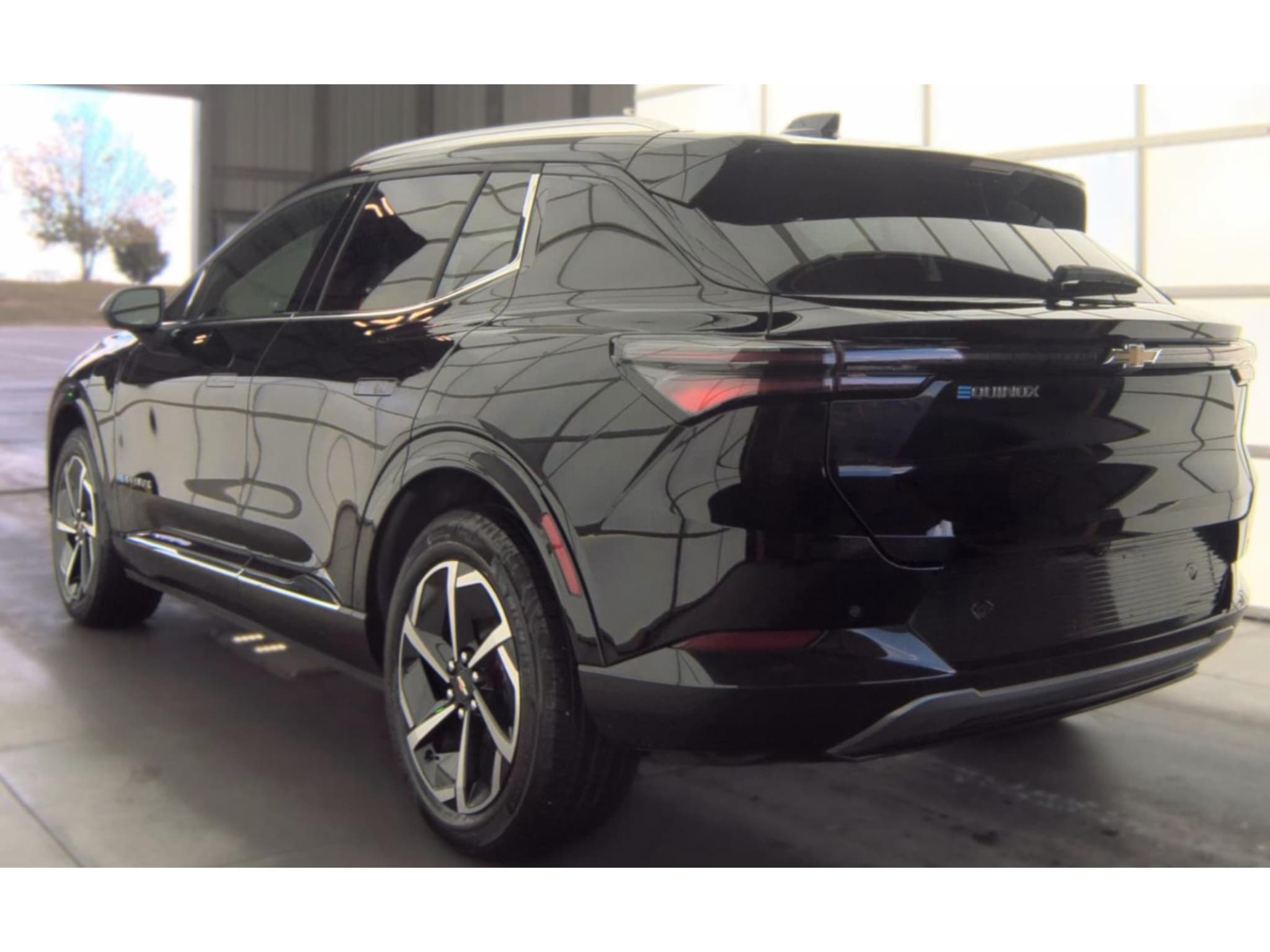 2024 Chevrolet Equinox EV view 2