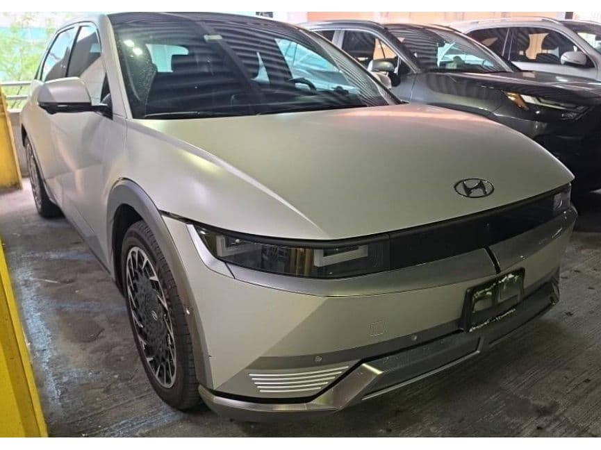 2024 Hyundai IONIQ 5 view 2