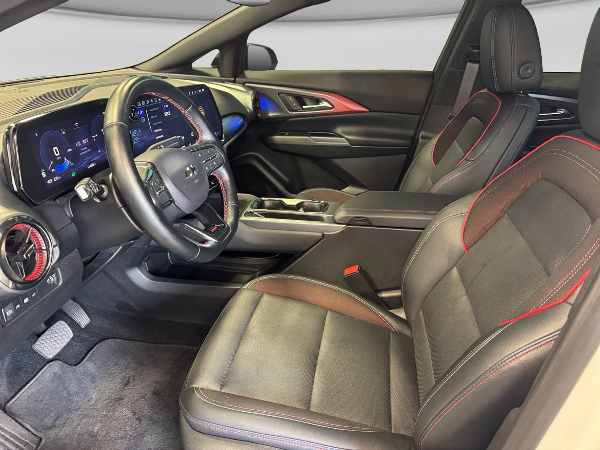 2024 Chevrolet Equinox EV view 18
