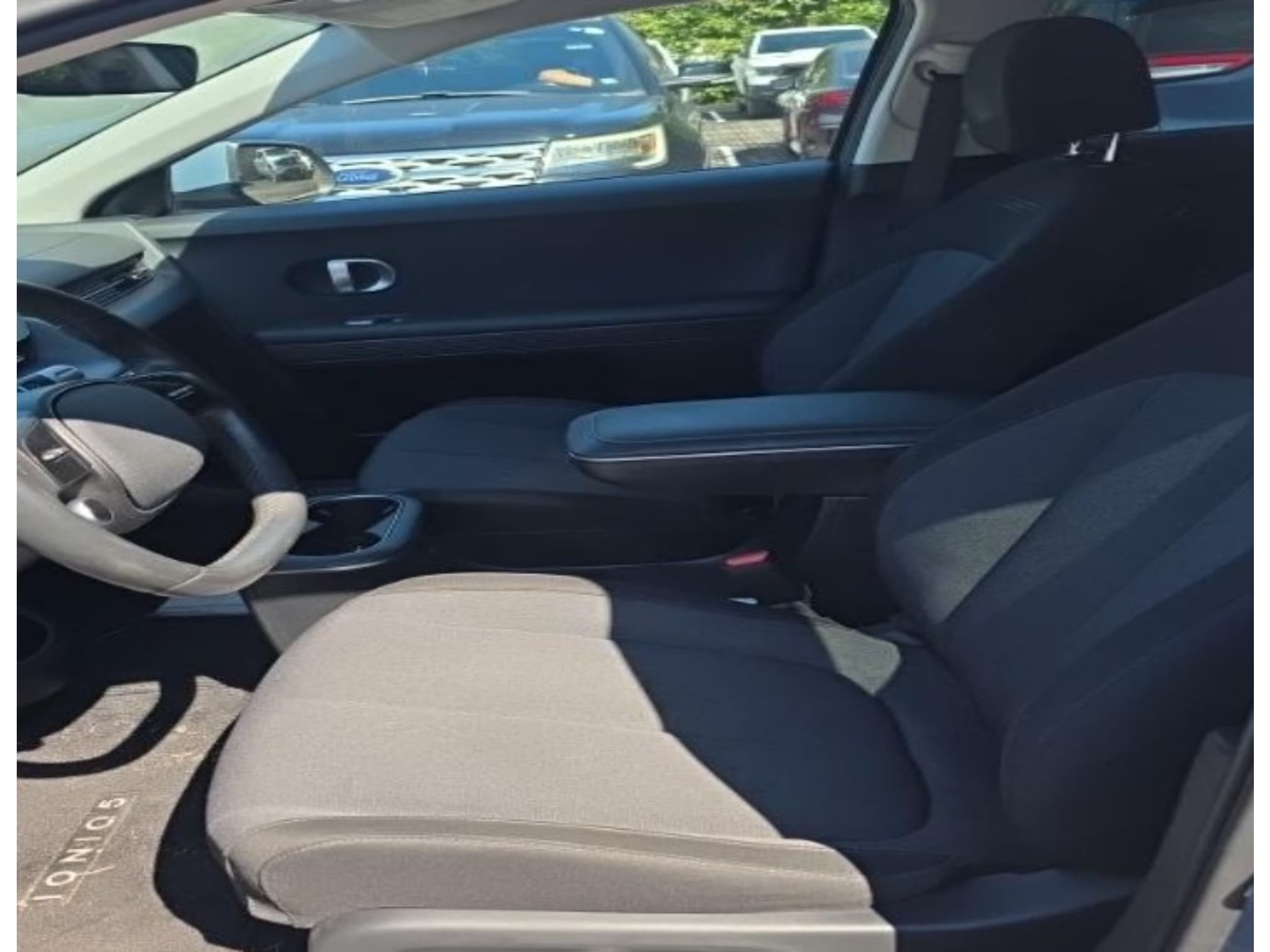 2024 Hyundai IONIQ 5 view 5