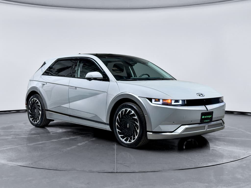2024 Hyundai IONIQ 5 view 4