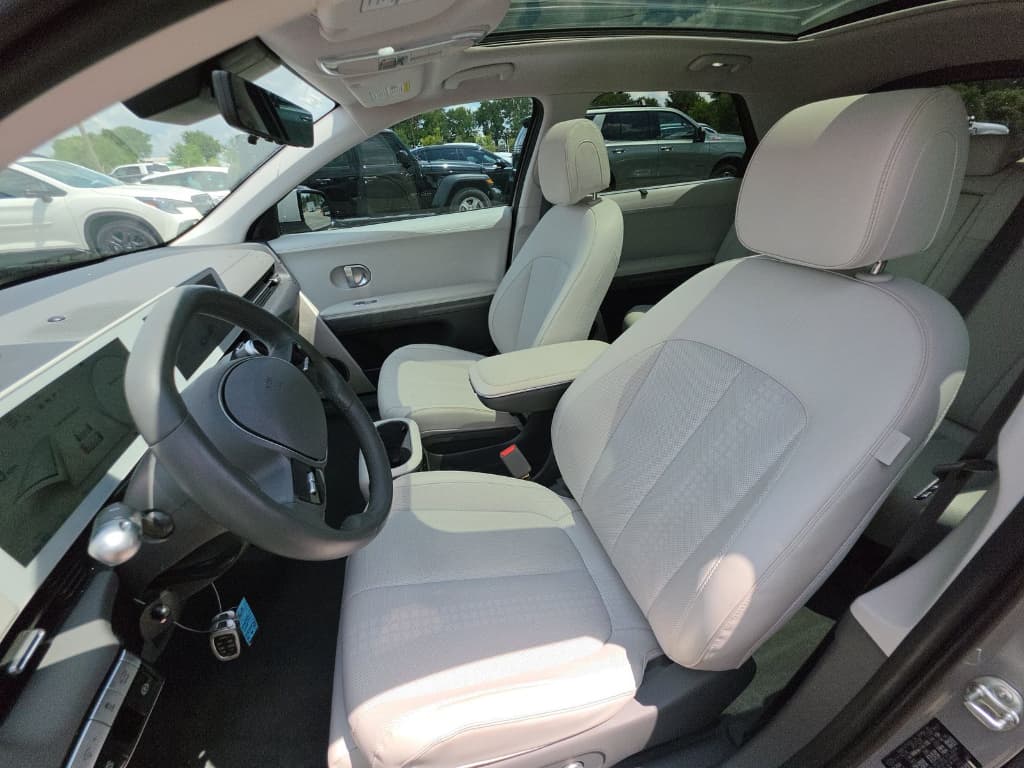2024 Hyundai IONIQ 5 view 5