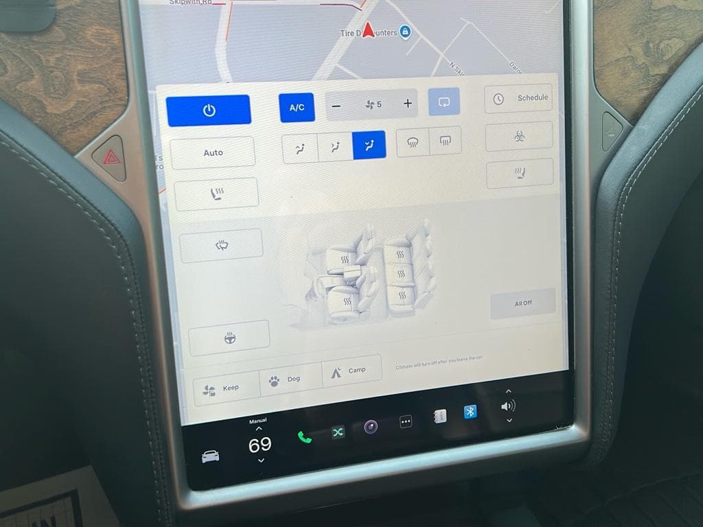 2018 Tesla Model S view 11