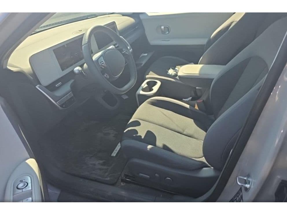 2024 Hyundai IONIQ 5 view 5