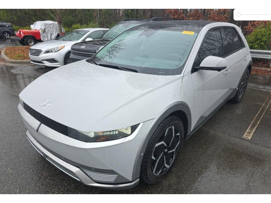 2024 Hyundai IONIQ 5 view 1