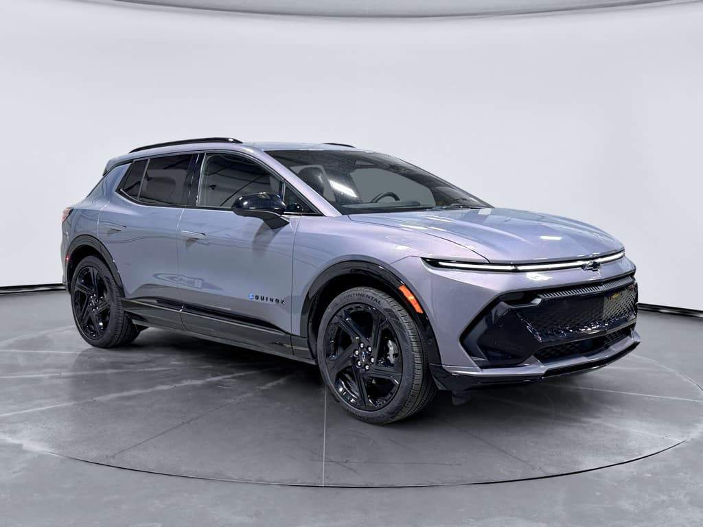 2024 Chevrolet Equinox EV view 4