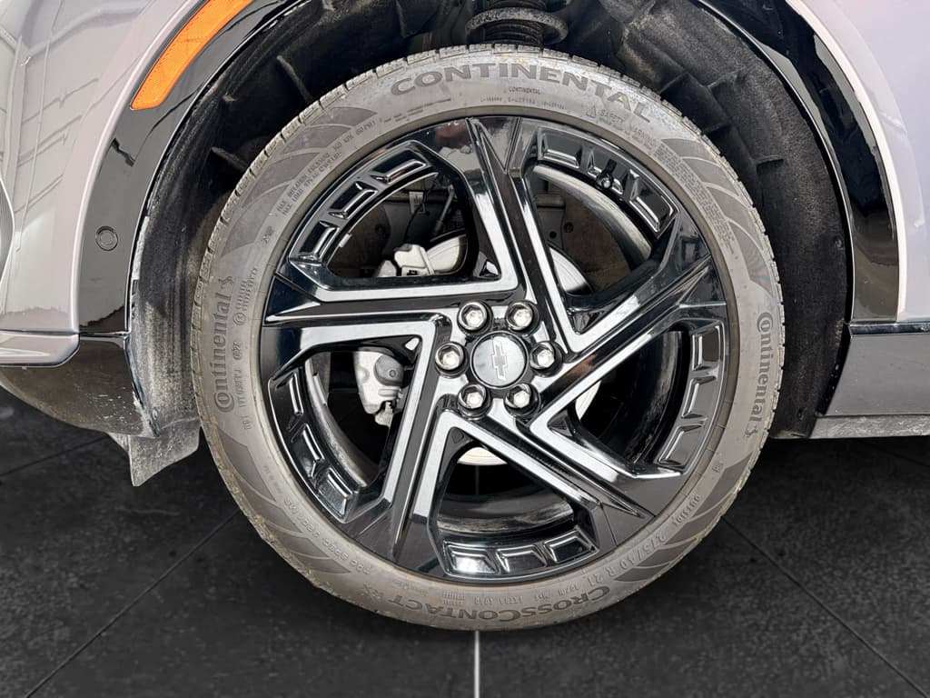 2024 Chevrolet Equinox EV view 27