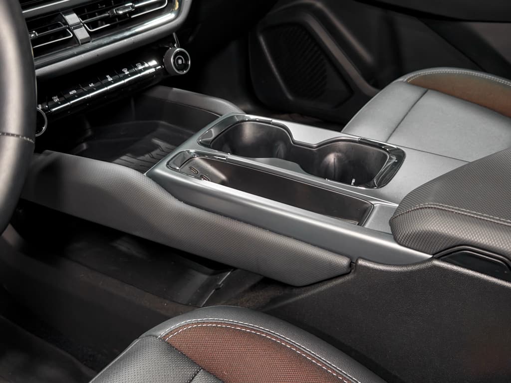 2024 Chevrolet Equinox EV view 17