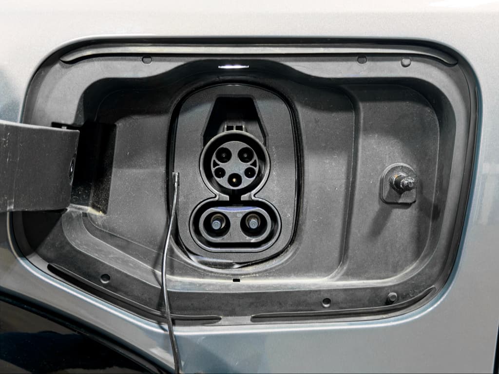 2024 Chevrolet Equinox EV view 5