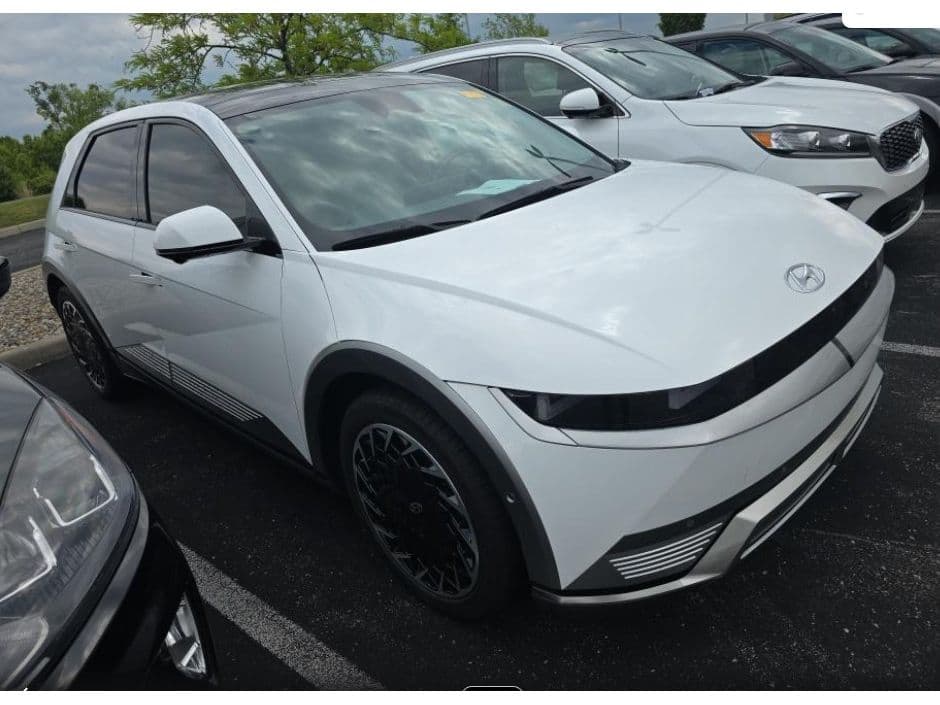 2024 Hyundai IONIQ 5 view 4
