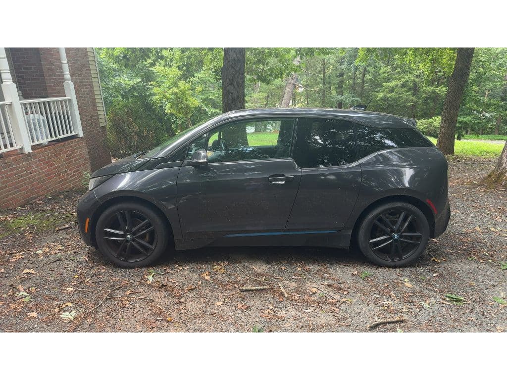 2014 BMW i3 view 2