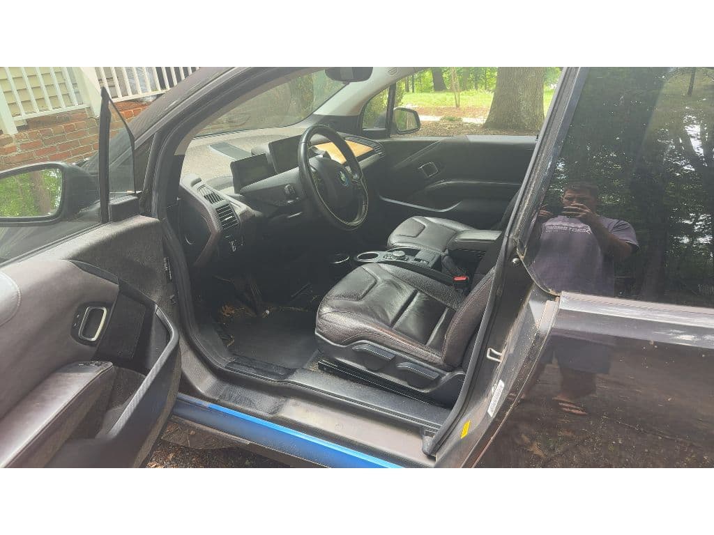 2014 BMW i3 view 5