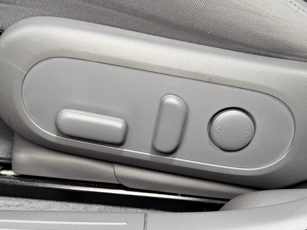 2024 Hyundai IONIQ 5 view 6