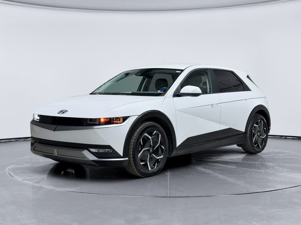 2024 Hyundai IONIQ 5 view 1