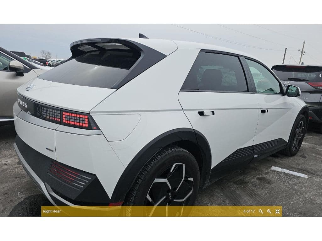 2024 Hyundai IONIQ 5 view 3