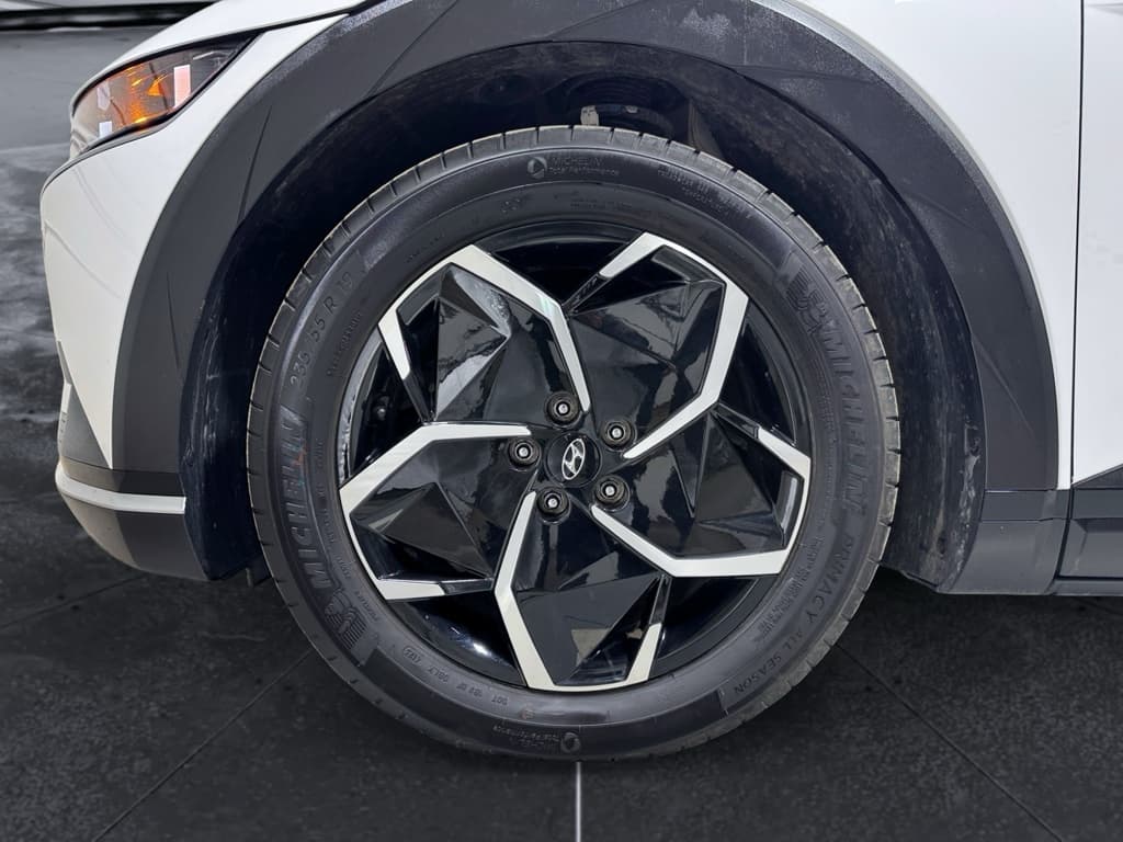 2024 Hyundai IONIQ 5 view 32