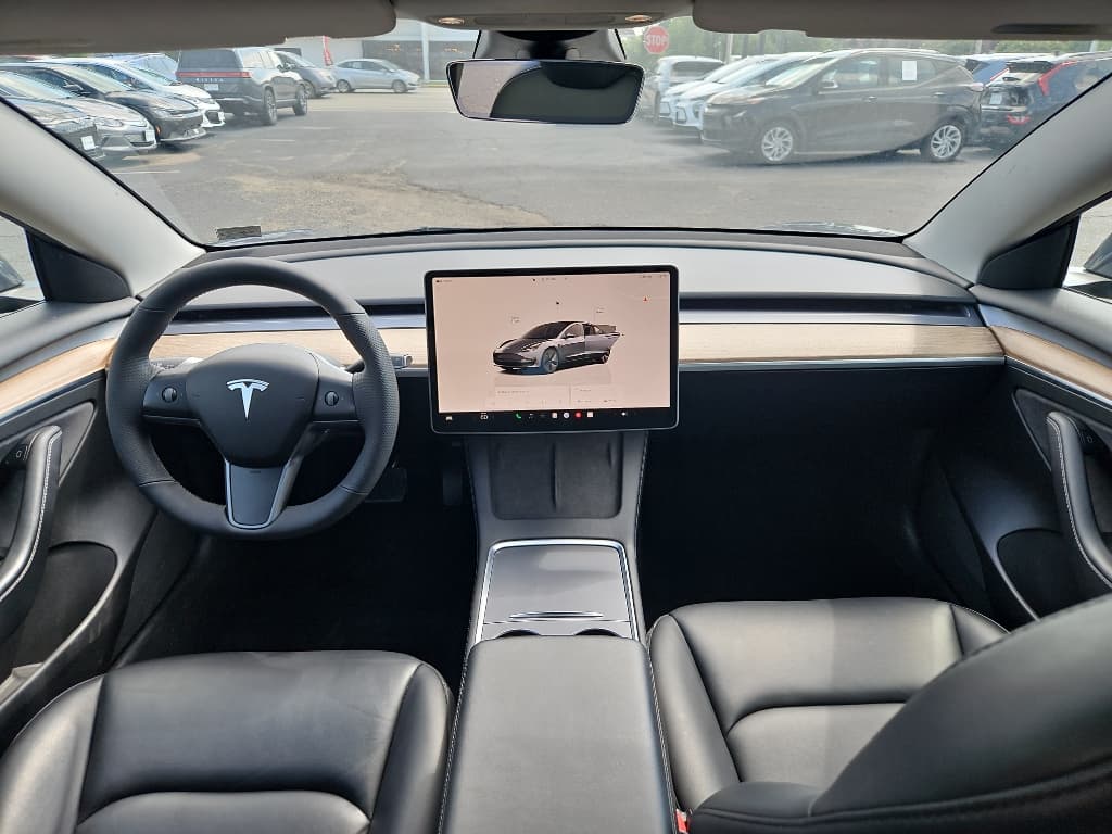 2022 Tesla Model 3 view 16