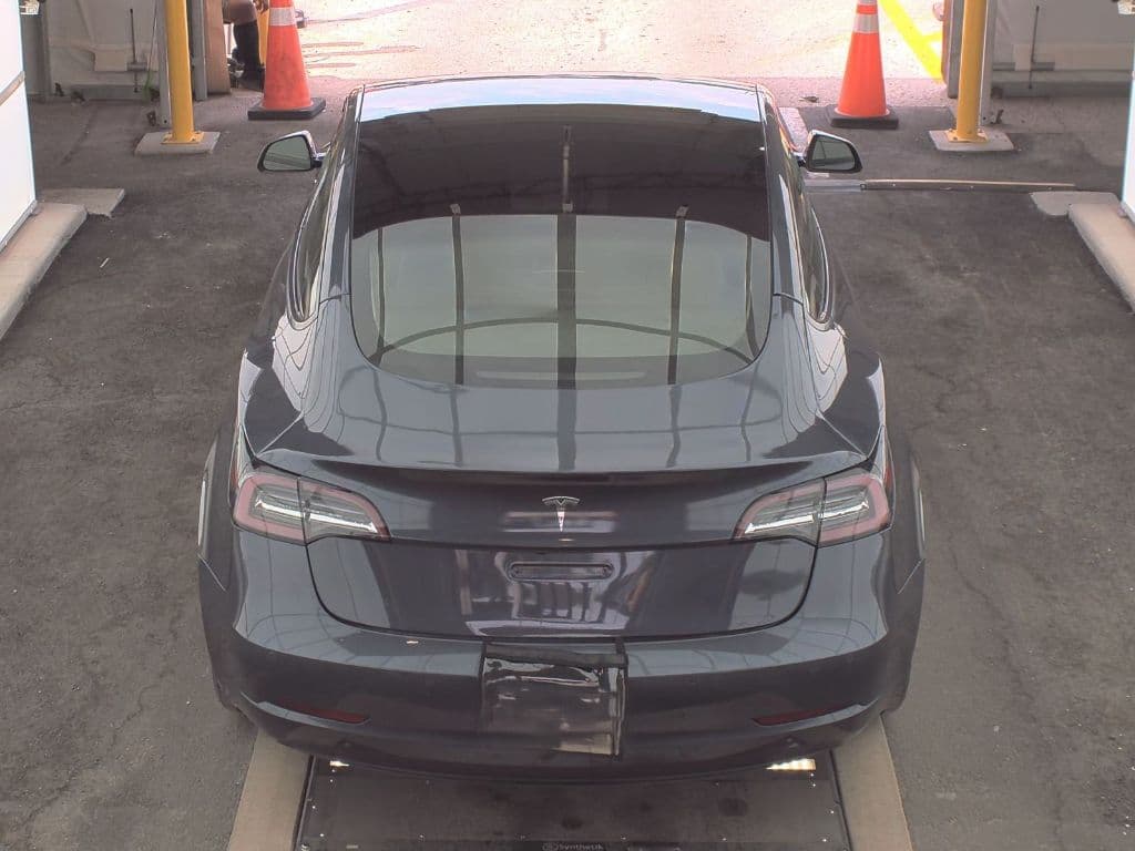 2022 Tesla Model 3 view 5