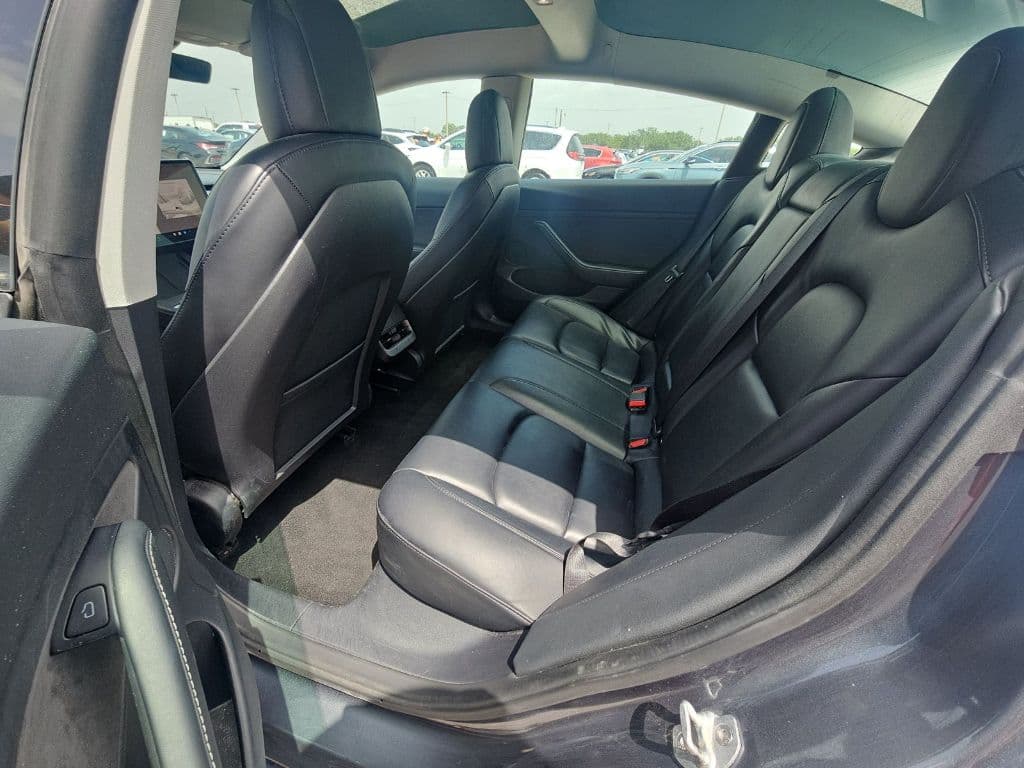 2022 Tesla Model 3 view 8