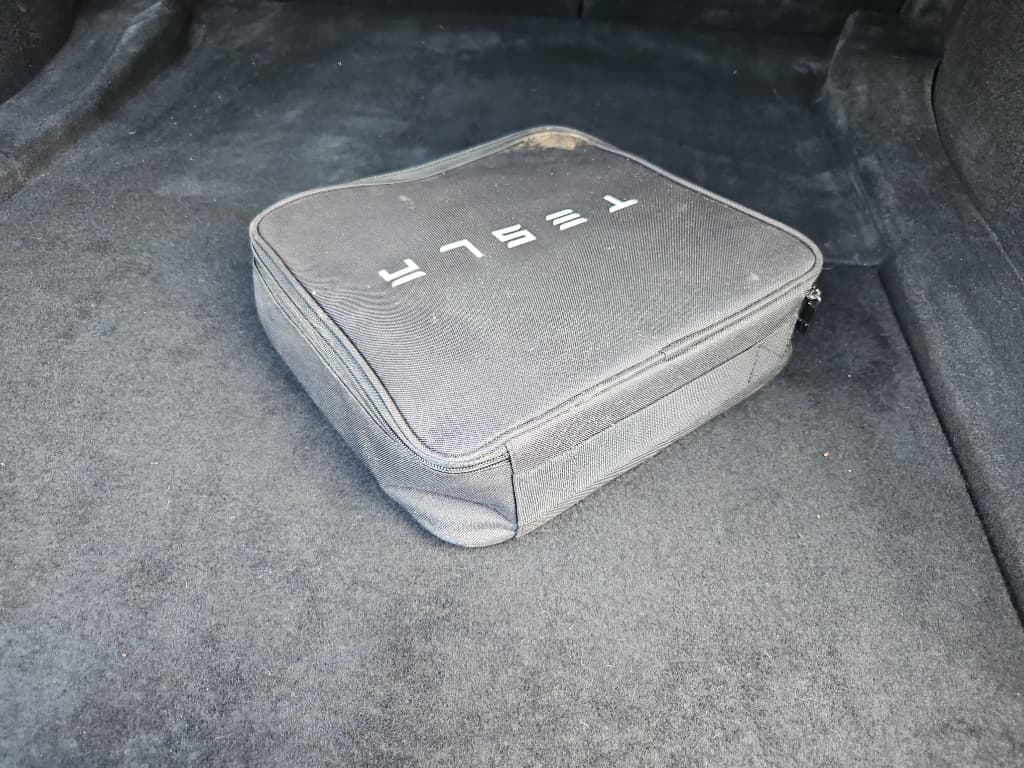 2022 Tesla Model 3 view 20