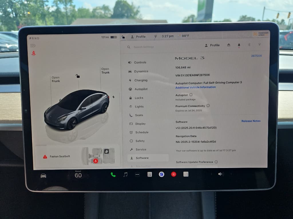 2022 Tesla Model 3 view 9