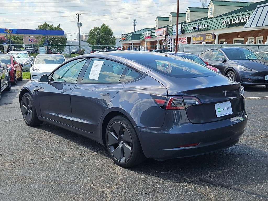 2022 Tesla Model 3 view 3
