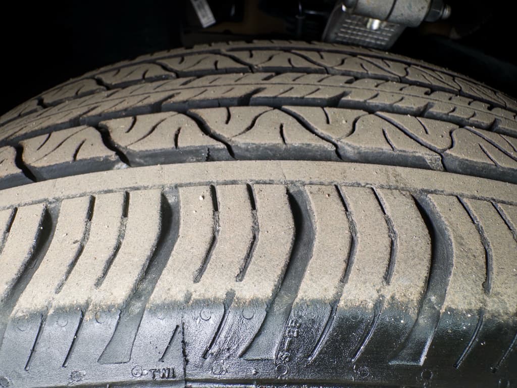 2025 Tesla Model Y view 32